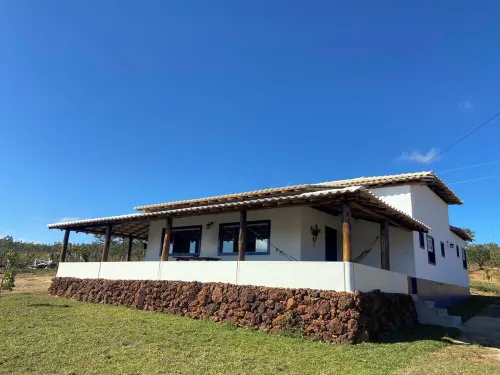 Sítio Água de Trombas Dantas, wonderfully peaceful amidst lush nature.