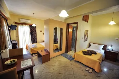 Quiet luxury beachfront Suites in Kalo Nero Beach with spectacular ocean views Hôtels à proximité de : Sani Beach