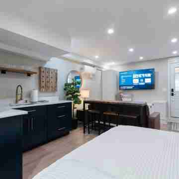 Poe's Pad in Canton Quarters Rooms