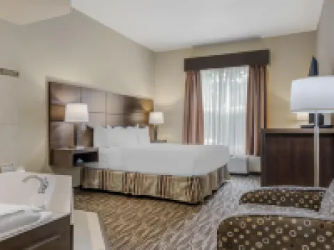 Best Western Plus Bridgewater Hotel  Convention Centre Hotels in Lunenburg
