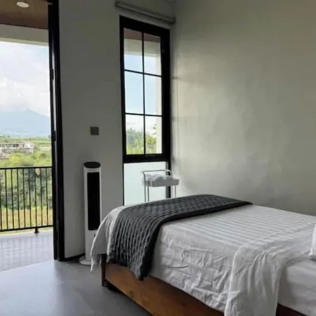 Khainest - Stunning 3BR w/Pool and Mountain View