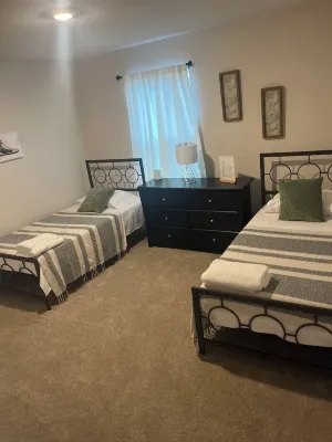 Perfect Luxury Home 4 Bedrooms, Perfect for Family and Friends Perfect Lake View