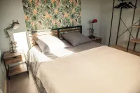 LA TRANQUILITE NORMANDE Country cottage surrounded by animals!