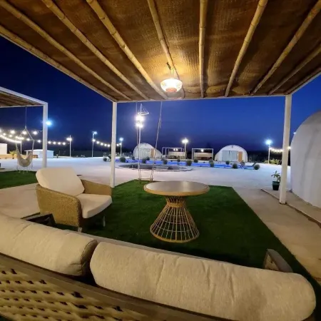 Charming barn in RAK. Rustic charm, modern comfort. Book now! Отели в г. Рас-Аль-Хайма