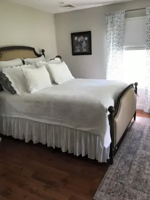 Cozy 2 bedroom Cottage. Steps to Restaurants, Shops and Fire Island Ferry 벨포트 호텔