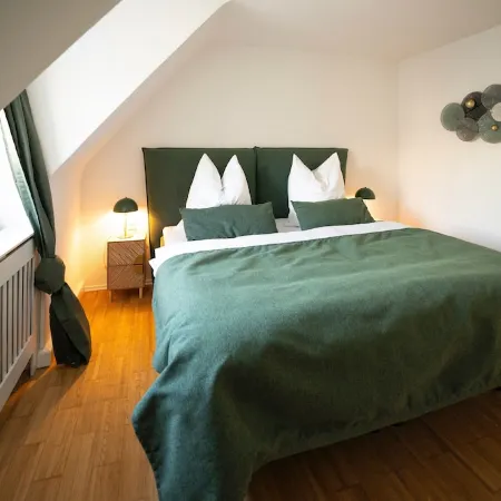 Meerjungfrau: stylish 2-room apartment, central, kitchen, bathroom, living room/bedroom