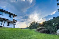 Luxurious country house. Loretto Silvania Farm Hotels in Fusagasuga