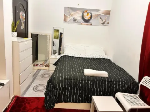 A cool place to spend your long and short time stay in Abu dhabi Al Jaber Camp Mosque周辺のホテル