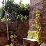 Loft with flowered courtyard in Val d'Orcia Radicofani Hotels in Radicofani