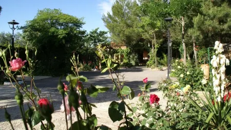 Entrevolcanes Rural House Отели в г. Сьюдад-Реаль