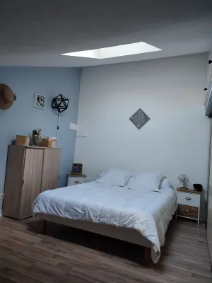 Pavillon Pour 4 Personnes au Bord de L'eau