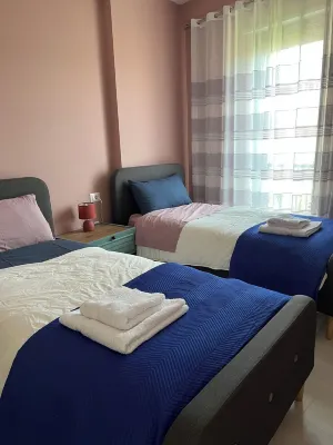 Appartamento in affitto comodo nuovo e di design, nel centro della città, 97 m/q  호텔