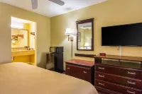 Econo Lodge Inn & Suites Bryant Hotels in Bryant