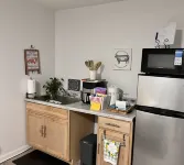 Charming Guest suite Charlotte Speedway retreat in brilliant Harrisburg. A.C.E. Academy附近的飯店