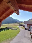 "Tischlerhof Panorama" vacation apartment with balcony and mountain view