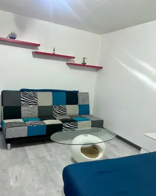 L'Océan: 300 m downtown station Wifi Parking