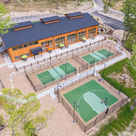 Ledgerock Cabin – Elegant 3BR Retreat in Tall Timbers Resort