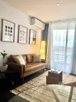 Boutique Canberra Stay | Balcony + Desk - 2-Star
