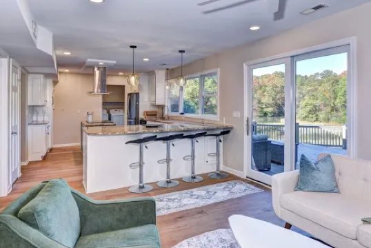 Tidal Creek Retreat Near CNU and Jefferson Labs