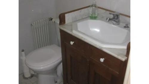 Ideal for a group of 12 people 500 m from the town center Hotel a Caudebec-en-Caux