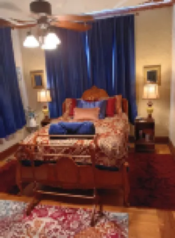 Hidden Gem Sleeps 10+! Children & Pets Welcomed!