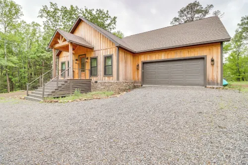 Gorgeous Drasco Home Near Greers Ferry Lake! - 3-Star