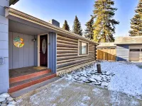Downtown Buena Vista Cabin w/ Patio & Grill! Ξενοδοχεία στην πόλη Buena Vista