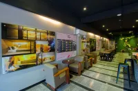 My Studio Hotel Juanda Airport Surabaya Các khách sạn ở Sedati Agung