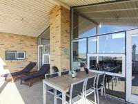 "Judeth" - 300m from the Sea