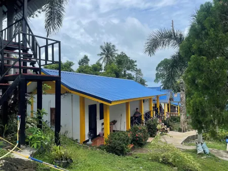 Lonely Beach Pool Resort Отели рядом с достопримечательностью «Ban Salak Phet»