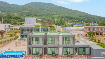 Ganghwa the Starspa Pension Hotel in zona Dongmak Beach