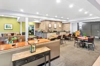 Radisson Hotel Portland Airport - breakfast