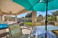 Goodyear Desert Oasis w/ Patio & Game Room! - parkir