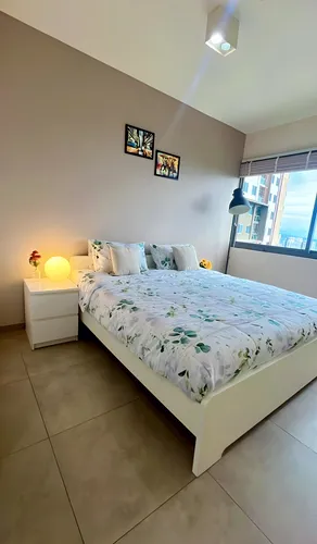 รูปภาพของSea View High Floor 2 Bed Room Excellent Location