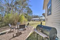 Cozy Livingston House w/ Fenced Yard + Patio! - Parkering