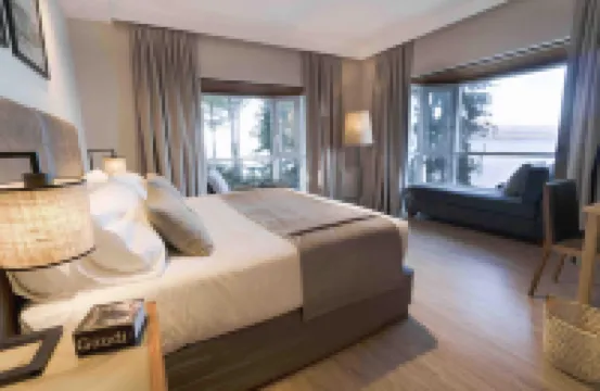 La Cascada Casa Patagónica by Don