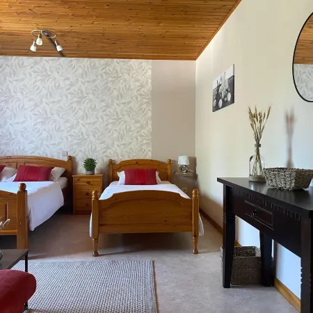 Apartment near forest in Nidrum