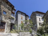 Cozy Hideaway Above Lake Como Hotels in San Siro
