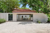 Private Beach Villa in Playa Grande Costa Rica Pool, Free WiFi and parking, AC