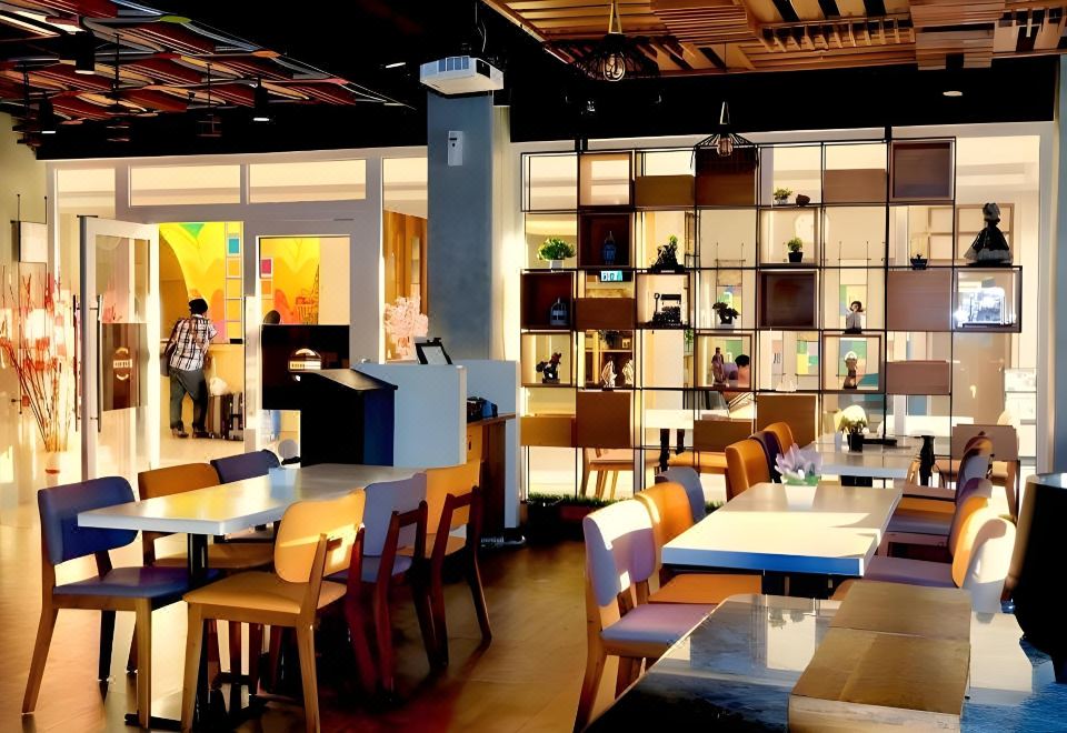 Ayani Hotel Banda Aceh Over view