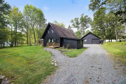 Welcome to the Hazelwood! the Most Family-Friendly Cabin in Greentown!