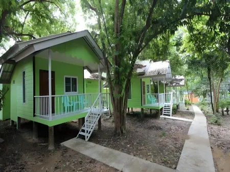 Koh Phayam Greentawan Resort