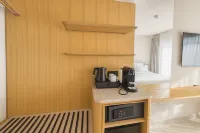 جولدن توليب أفينون لو بارادو Hotels near أفينون