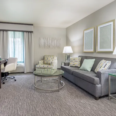 Holiday Inn AUBURN by IHG