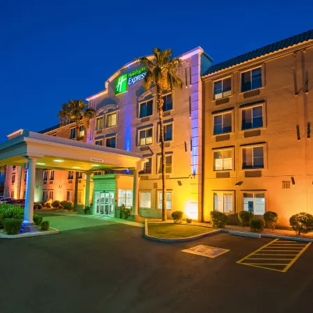 Holiday Inn Express PEORIA NORTH - GLENDALE by IHG