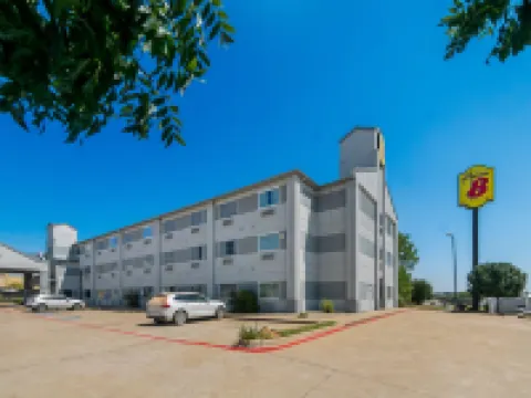 Super 8 by Wyndham Weatherford Hôtels à : Weatherford