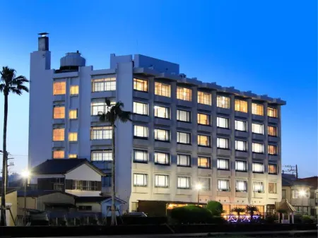 Kamogawa Universe Hotel Отели рядом со станцией Станция Ава-Камогава JR