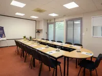 Ibis Budget Toulouse Centre Gare Hotels near Compans