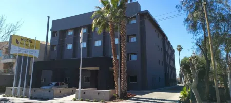Hathor Hotels Mendoza Отели в г. Гуаймальен