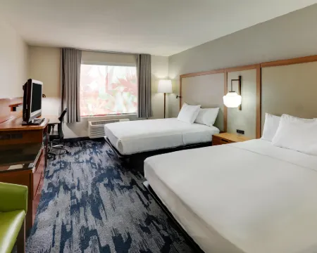 ベストウェスタン プラス ラスコリナス イン & スイーツ アーヴィングのホテル